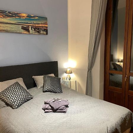 דירות ארונה Bellisimo Apartamento A Nuovo, Garage In Propieta מראה חיצוני תמונה