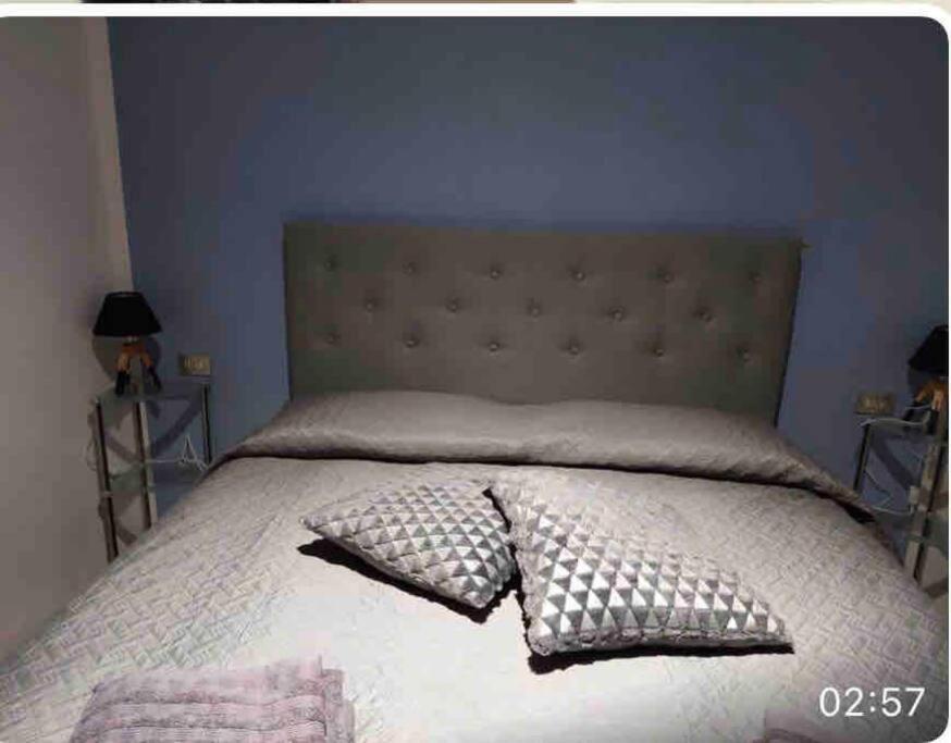 דירות ארונה Bellisimo Apartamento A Nuovo, Garage In Propieta מראה חיצוני תמונה