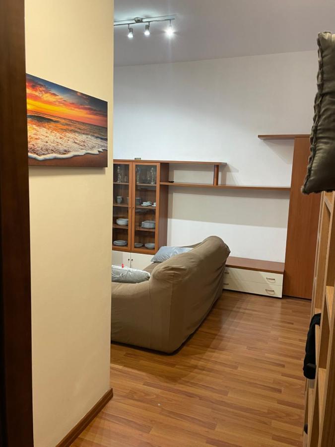 דירות ארונה Bellisimo Apartamento A Nuovo, Garage In Propieta מראה חיצוני תמונה